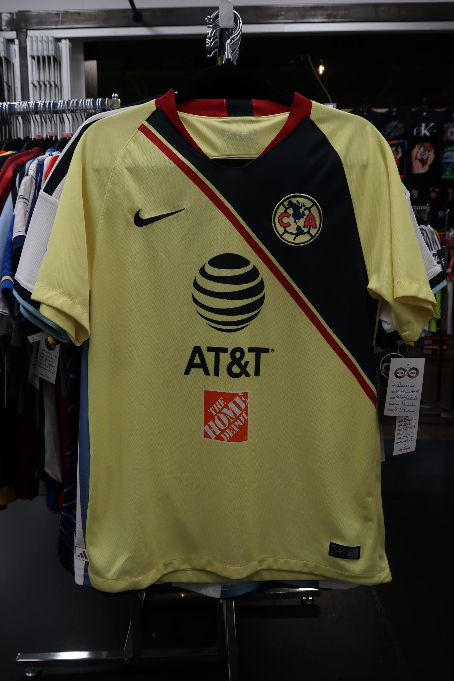 2018-19 Club América Home Jersey / M / 9-10