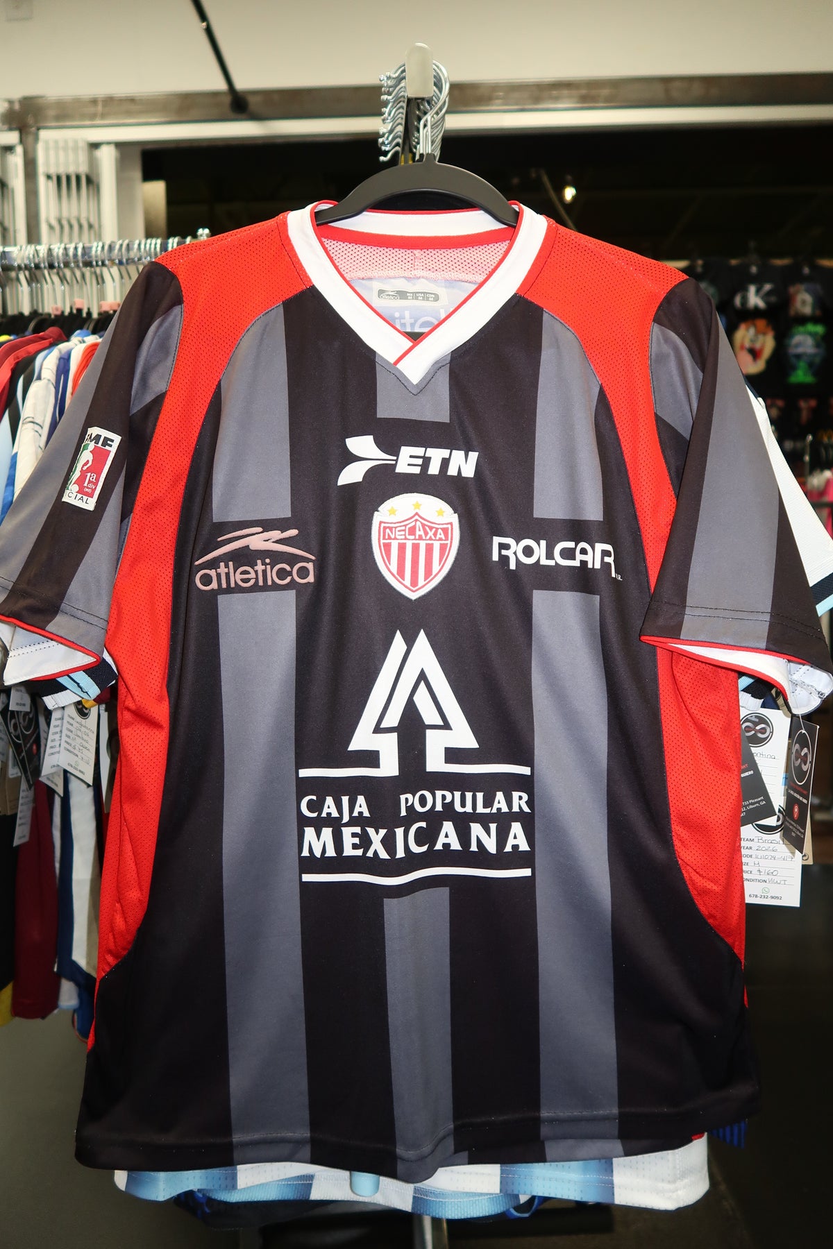 2010-11 Necaxa Away Jersey / M / 10-10
