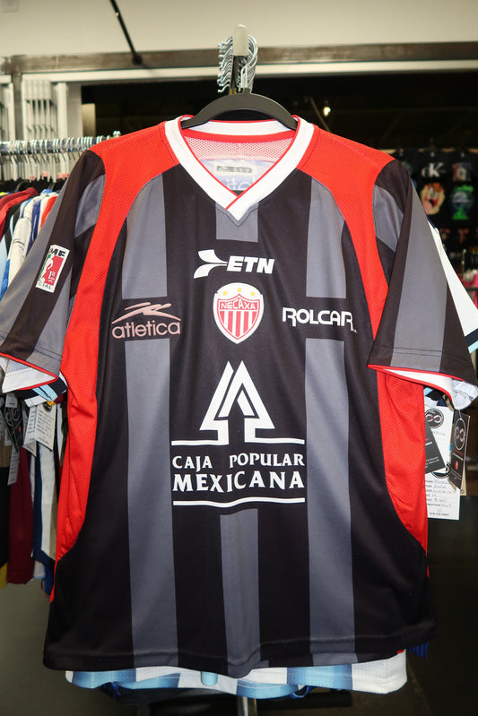 2010-11 Necaxa Away Jersey / M / 10-10