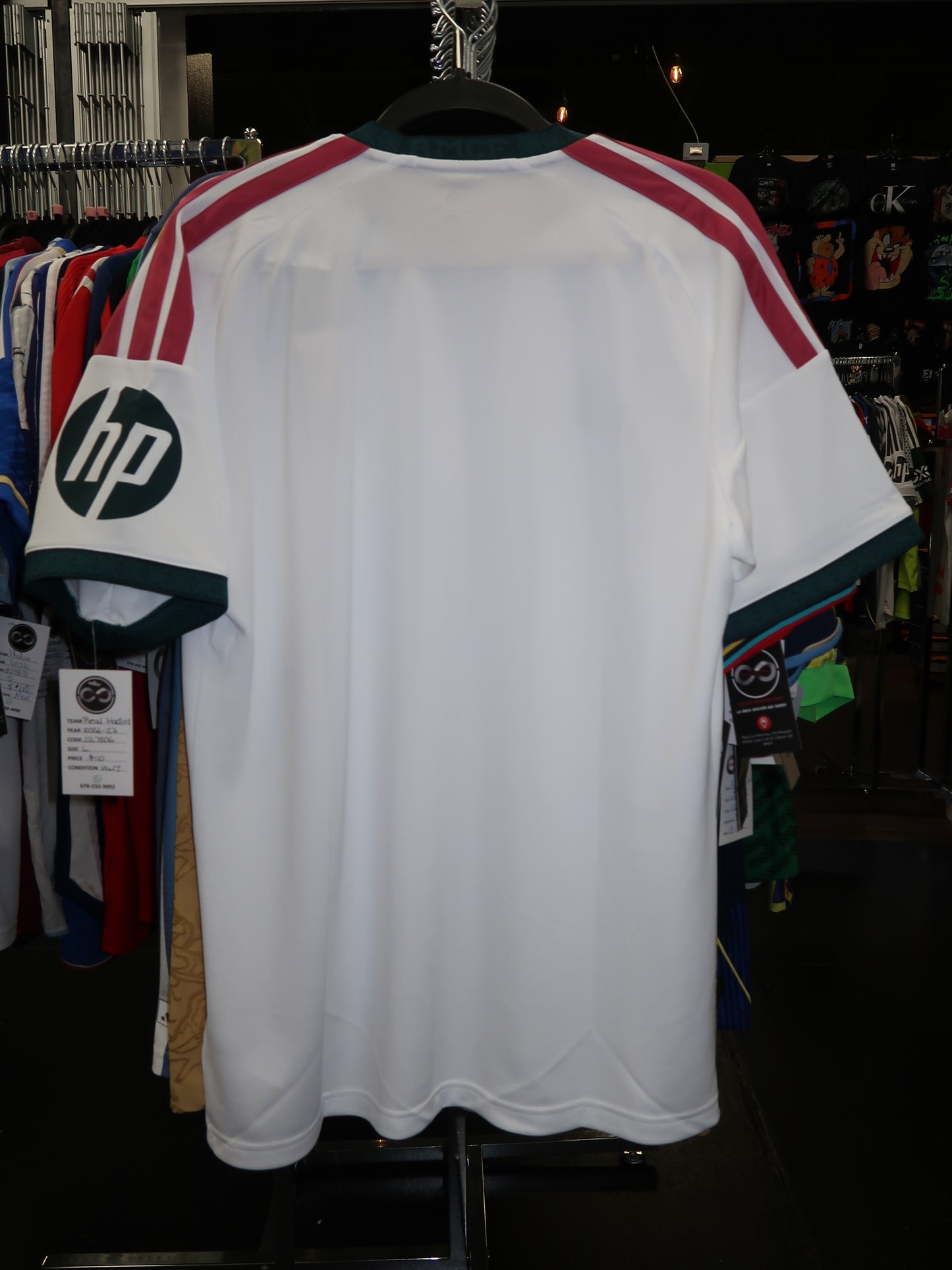 2026-27 Real Madrid Home Jersey / Large / New