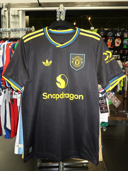 2025-26 Manchester United Away Jersey / Large / New