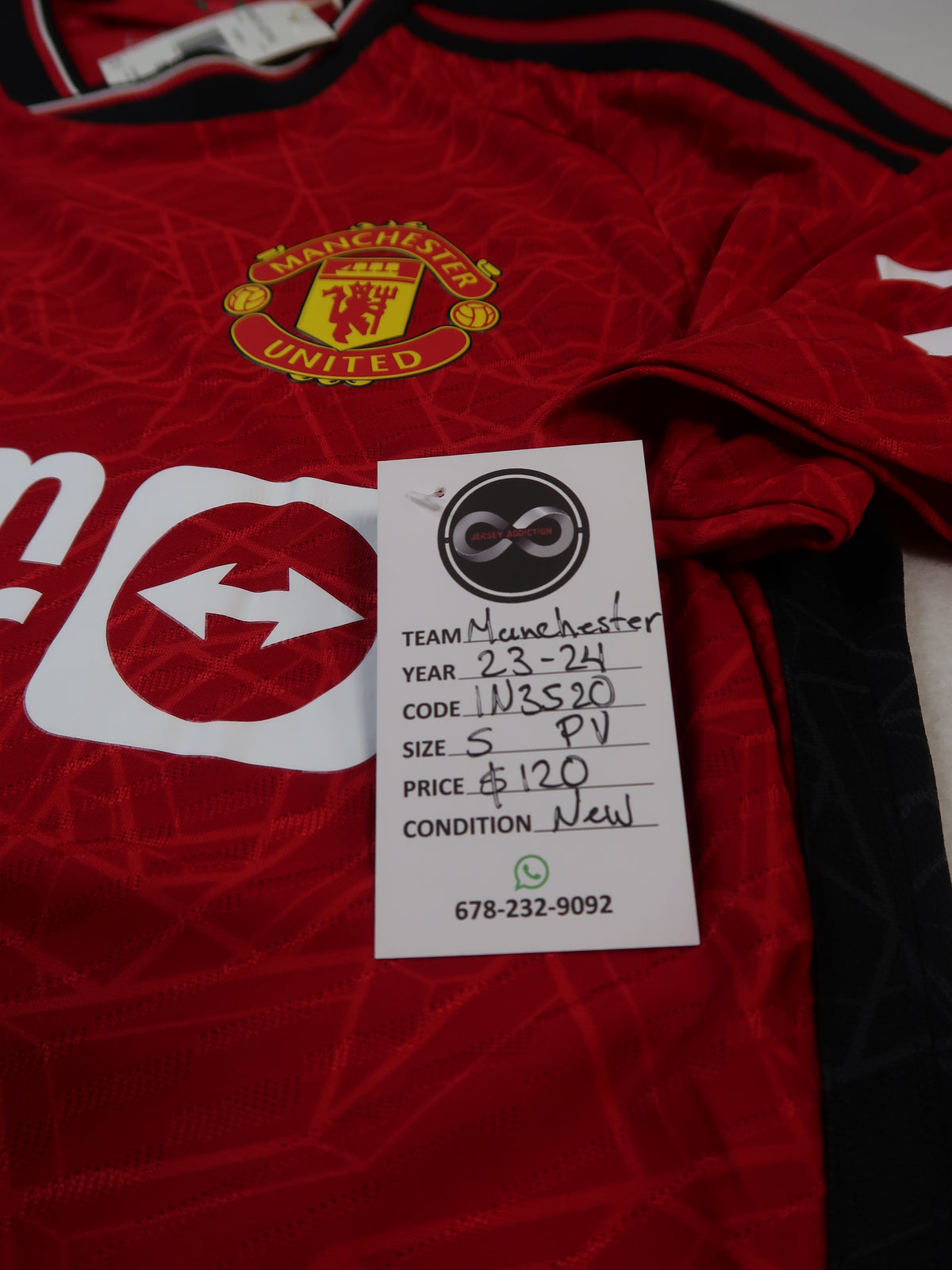 2023-24 Manchester United Home Jersey tag