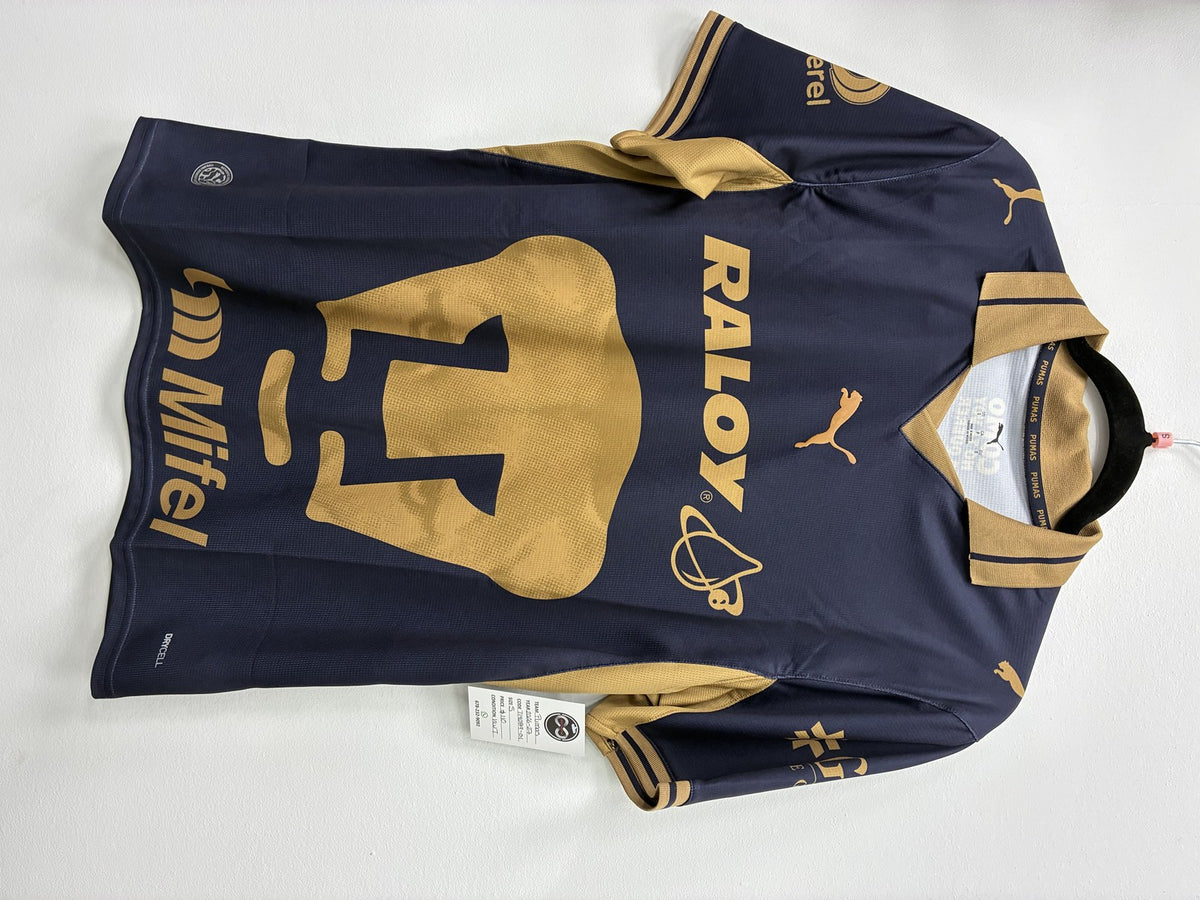 2026-27 Pumas UNAM Special Edition (Como No Te Voy A Querer) Jersey Small