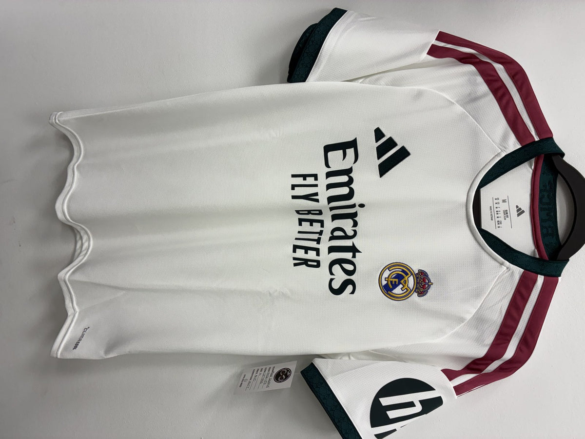 2026-27 Real Madrid Home Jersey Large