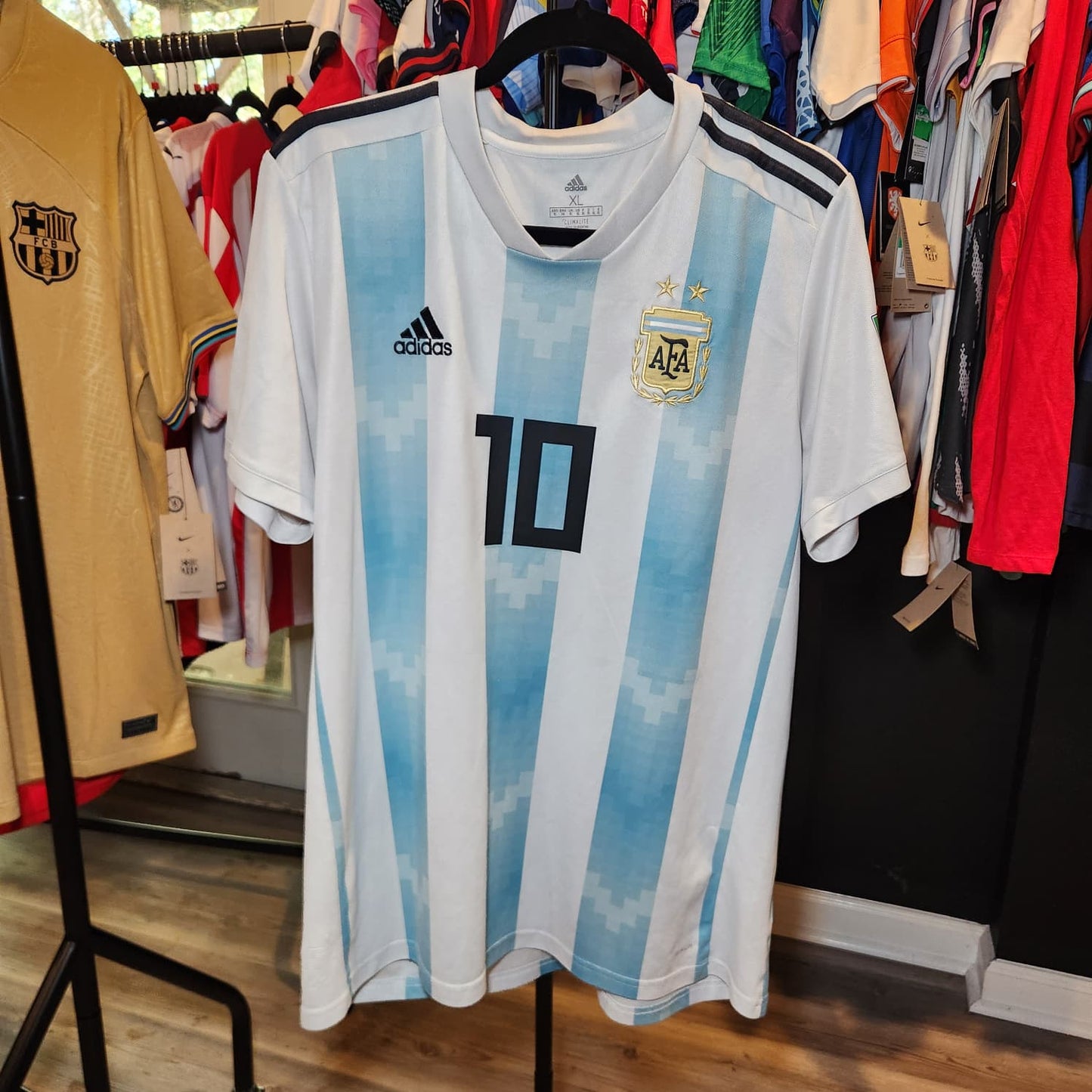 2018 Argentina Messi 10 Home Jersey / XLarge / Used 8/10
