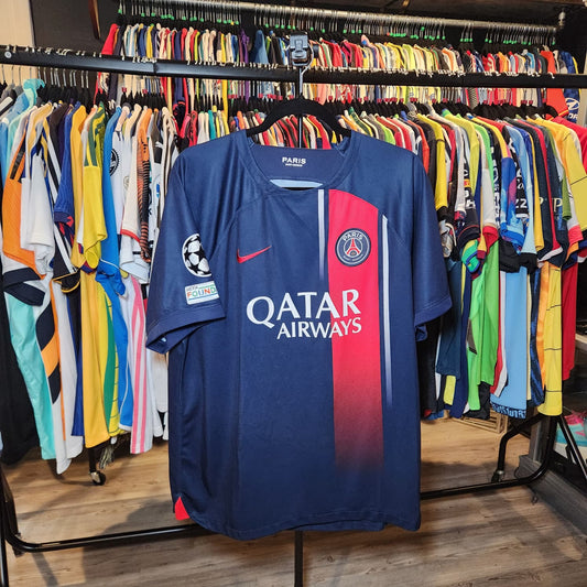 2023-24 Paris Saint-Germain Mbappe 7 Home Jersey / XLarge / Used 10/10