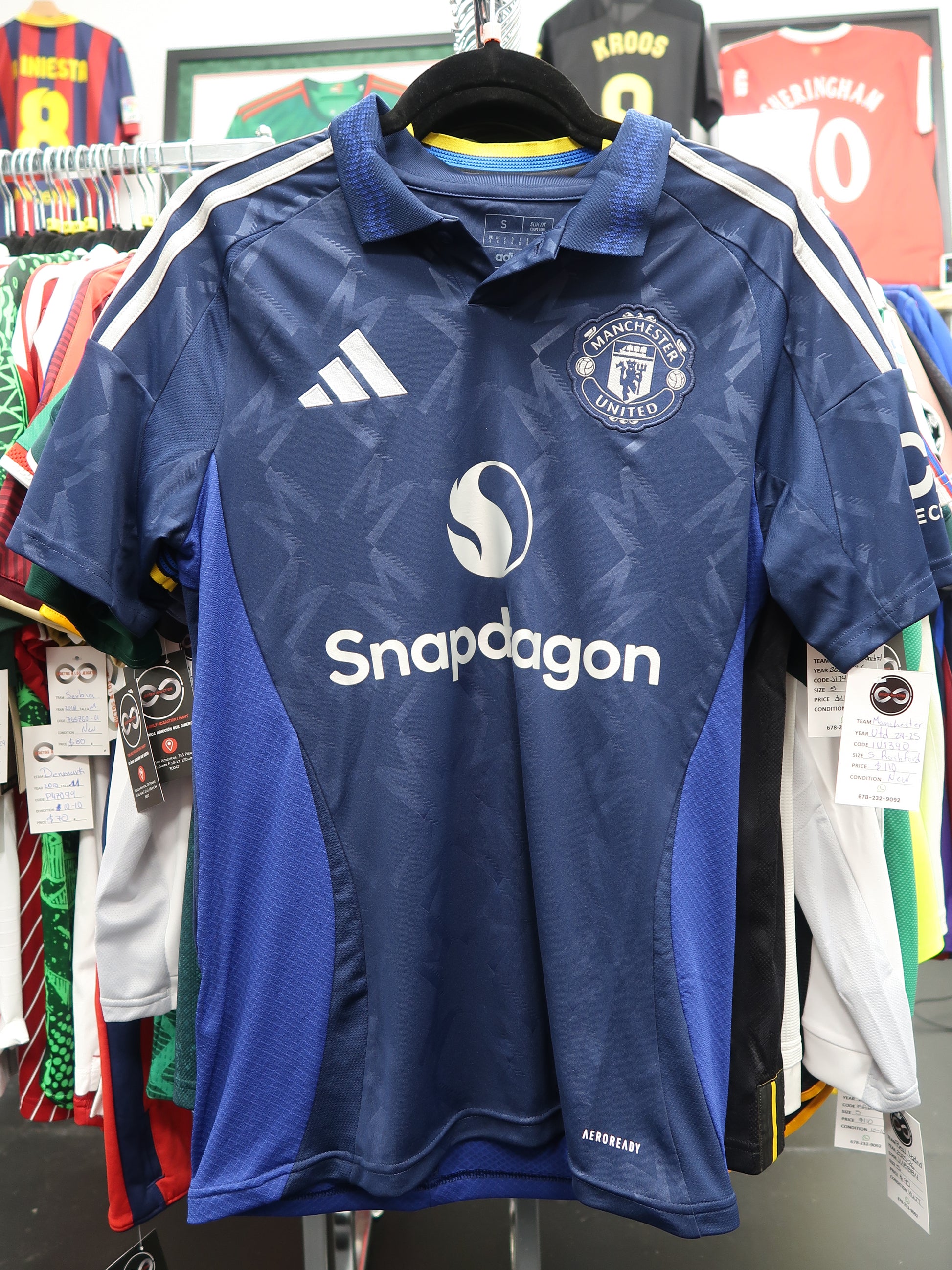 2025-26 Manchester United third jersey - front