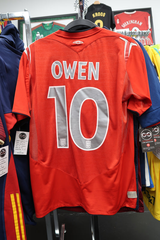 2004-06 England Owen 10 Away Jersey back