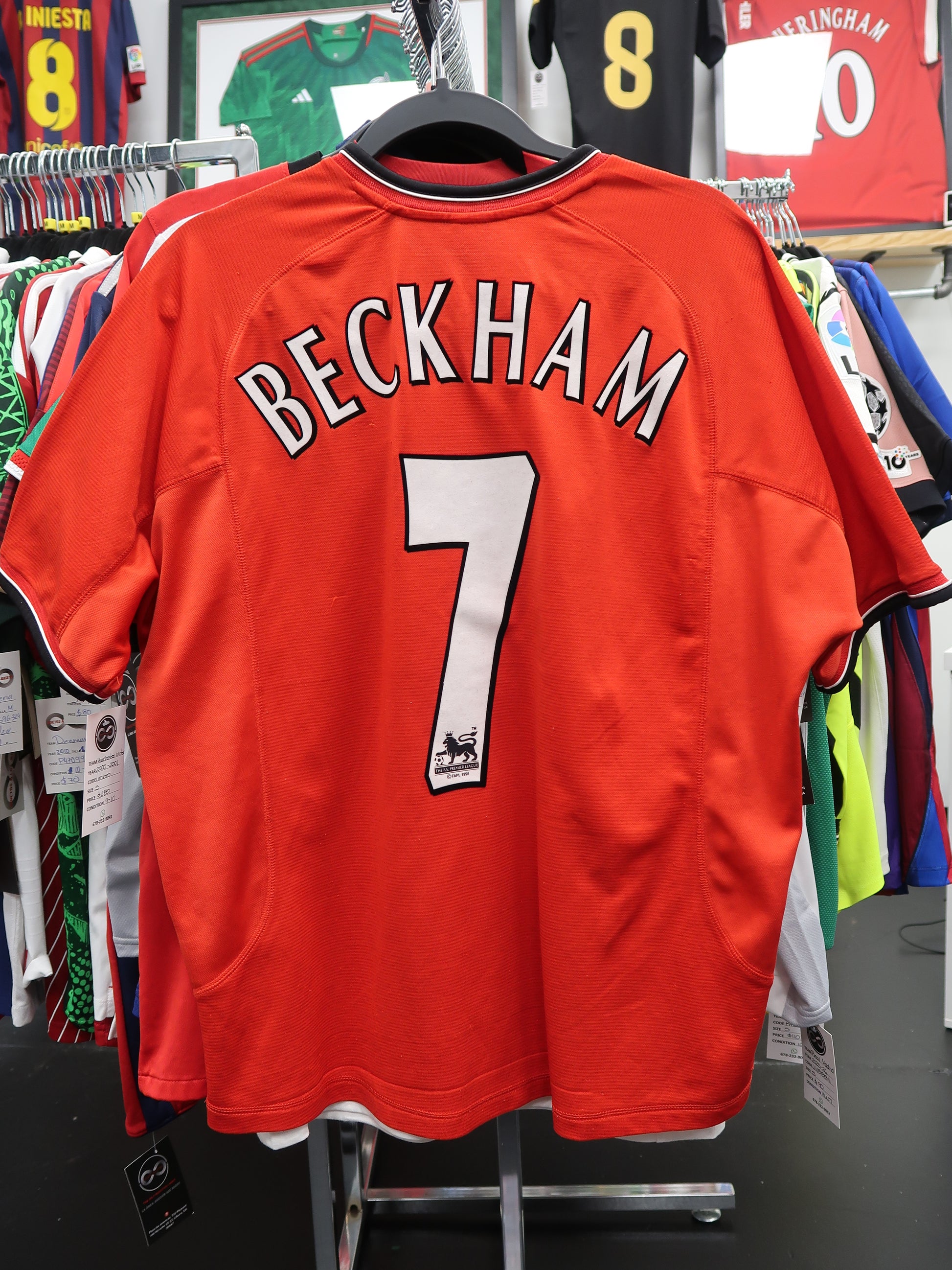 2000-01 Manchester United home jersey - Beckham 7 nameset on back