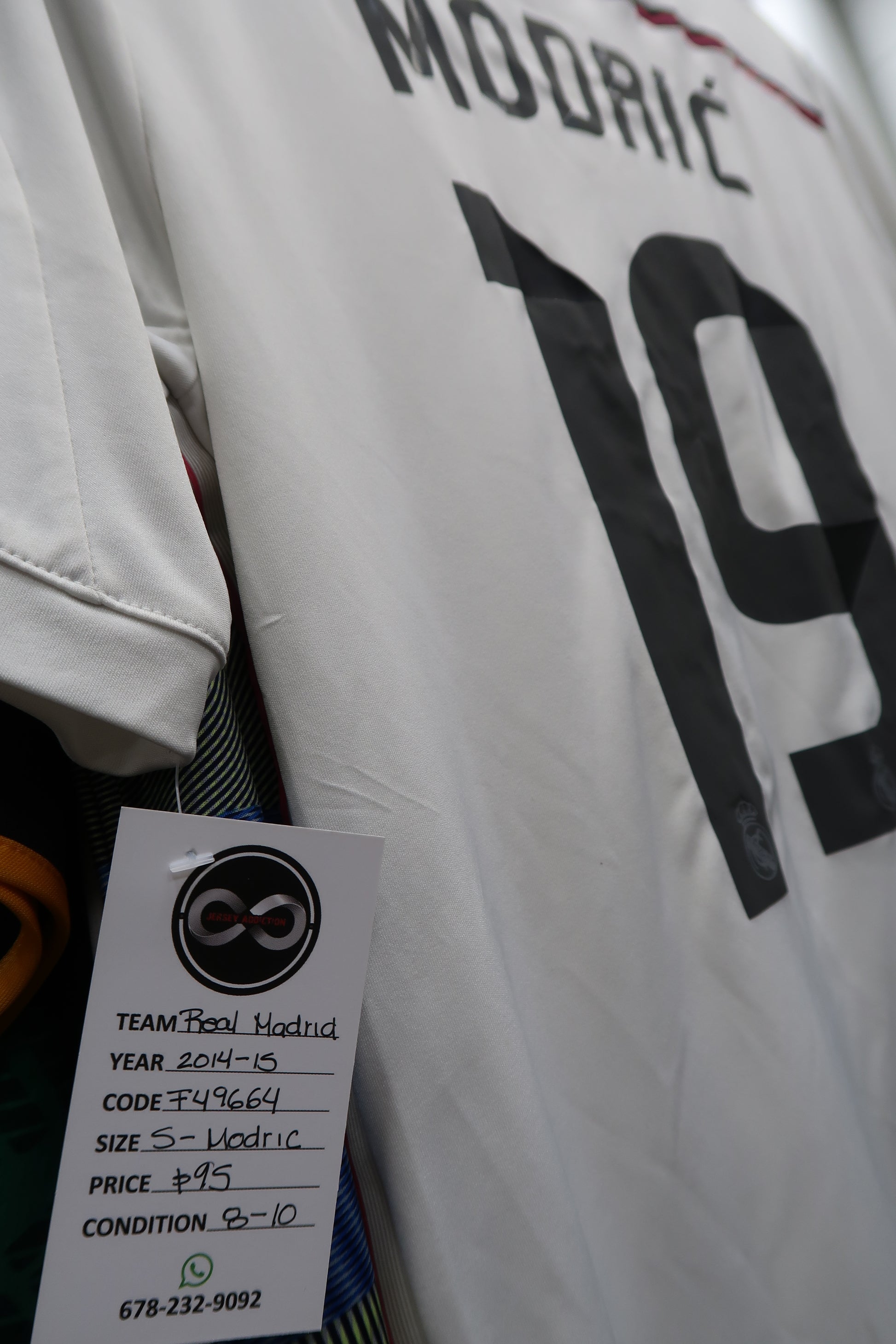 2014-15 Real Madrid Modric 19 Home Jersey tag